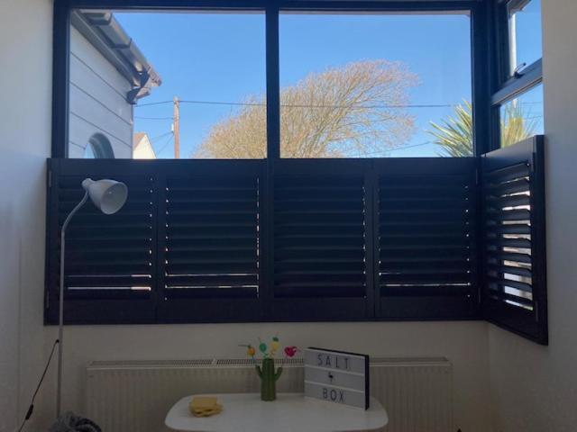 The Salt Box- Lovely Refurbished Annexe, Free Parking, Walk To Porth Beach. Saint Columb Minor Eksteriør bilde